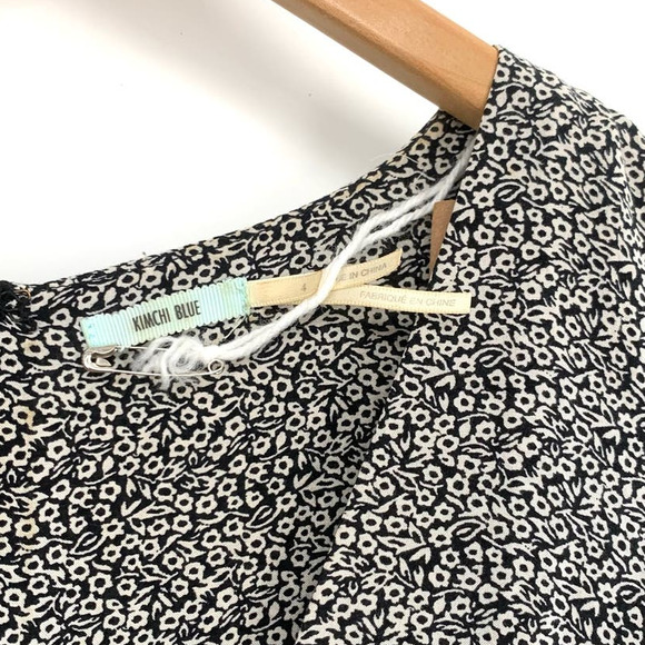 Urban Outfitters Kimchi Blue Daisy Print Black White Romper Fit & Flare Size 4 - Picture 3 of 6